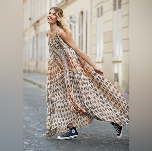 🦄RARE Free People We Broke Free Floral Cream Crochet Embellished Maxi Dress - Picture 4 of 15